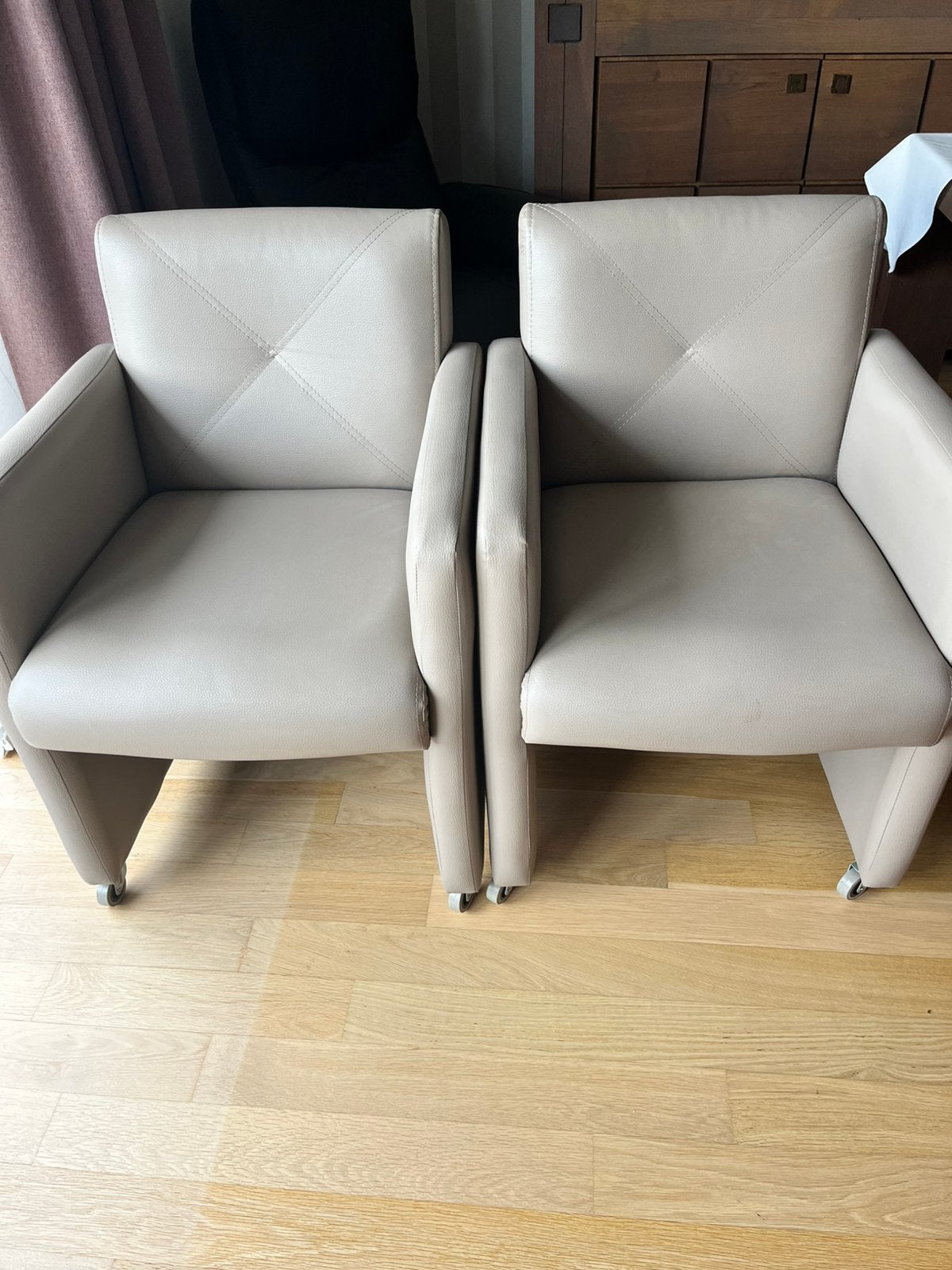 6 Club stoelen Skyleder  grijs met wieltjes, Huis en Inrichting, Ophalen, Zo goed als nieuw