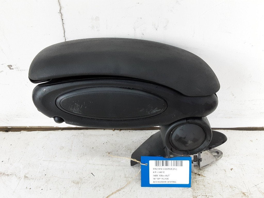 CONSOLE CENTRALE Mini Mini (F55) (01-2013/10-2017), Autos : Pièces & Accessoires, Petuelring 130
80809  München, DE, Mini, Utilisé