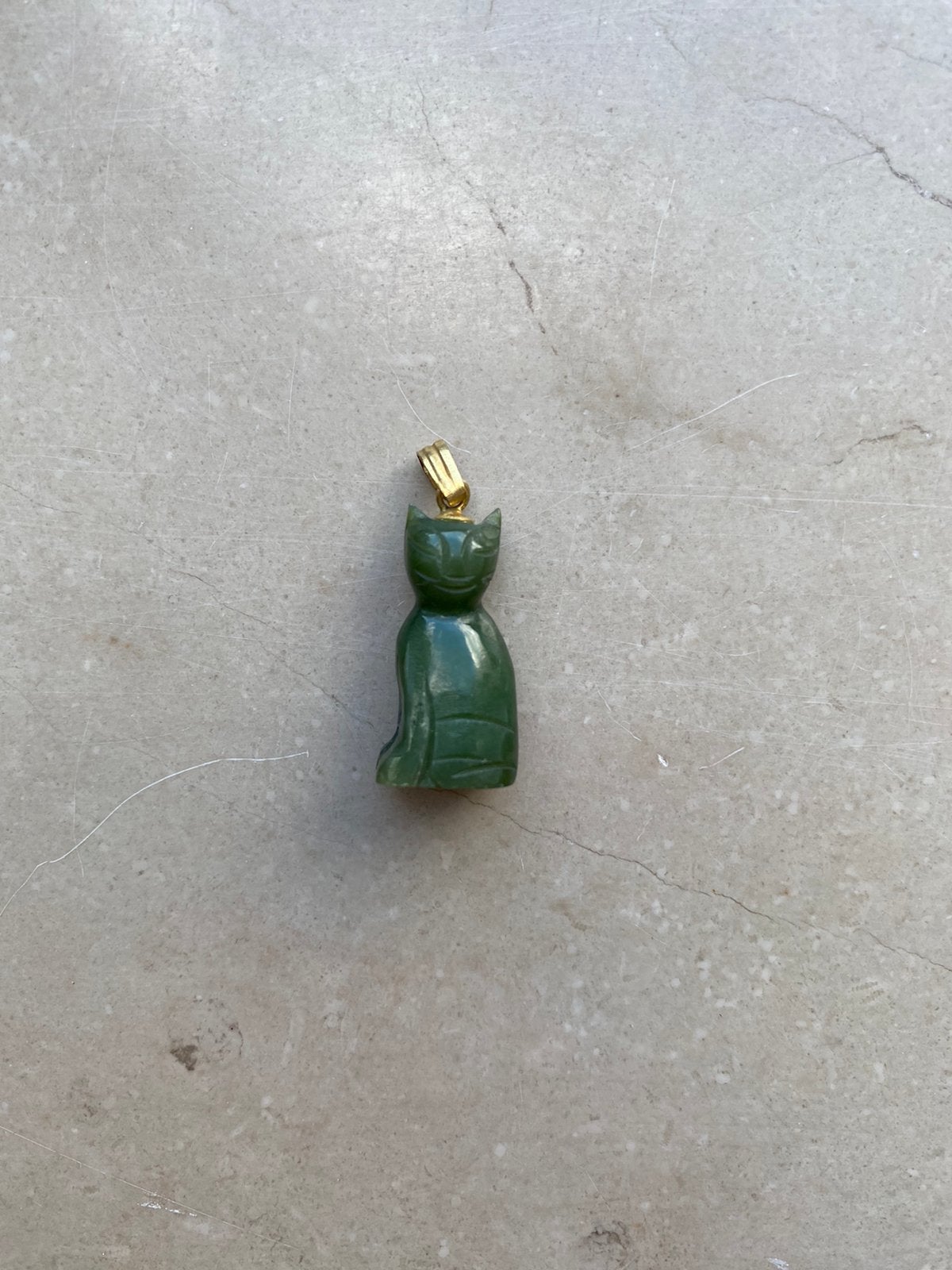 Vintage gesneden hanger van groene jade - Kattenvorm, Ophalen of Verzenden, Zo goed als nieuw