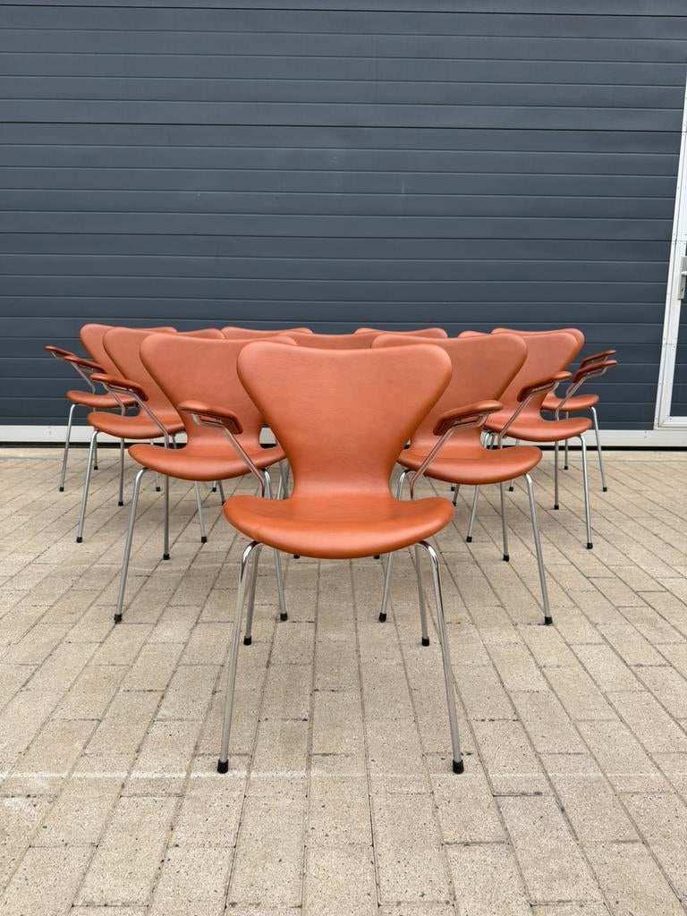 10 Fritz Hansen series 7 Vlinderstoelen Arne Jacobsen 10/10!, Huis en Inrichting, Ophalen of Verzenden, Leolux vitra togo møller sede artifort cassina b&b italia edra