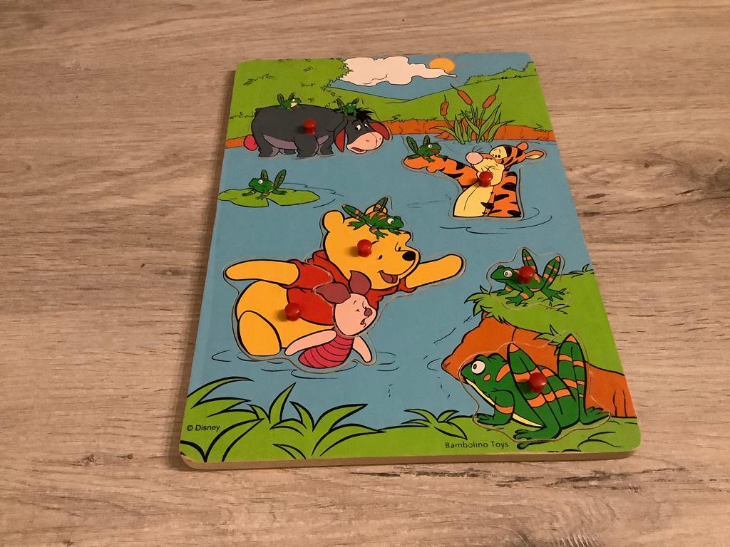 Puzzle en bois Disney Winnie l'ourson (5 pièces), Enlèvement ou Envoi, 2 à 4 ans, Comme neuf, Moins de 10 pièces