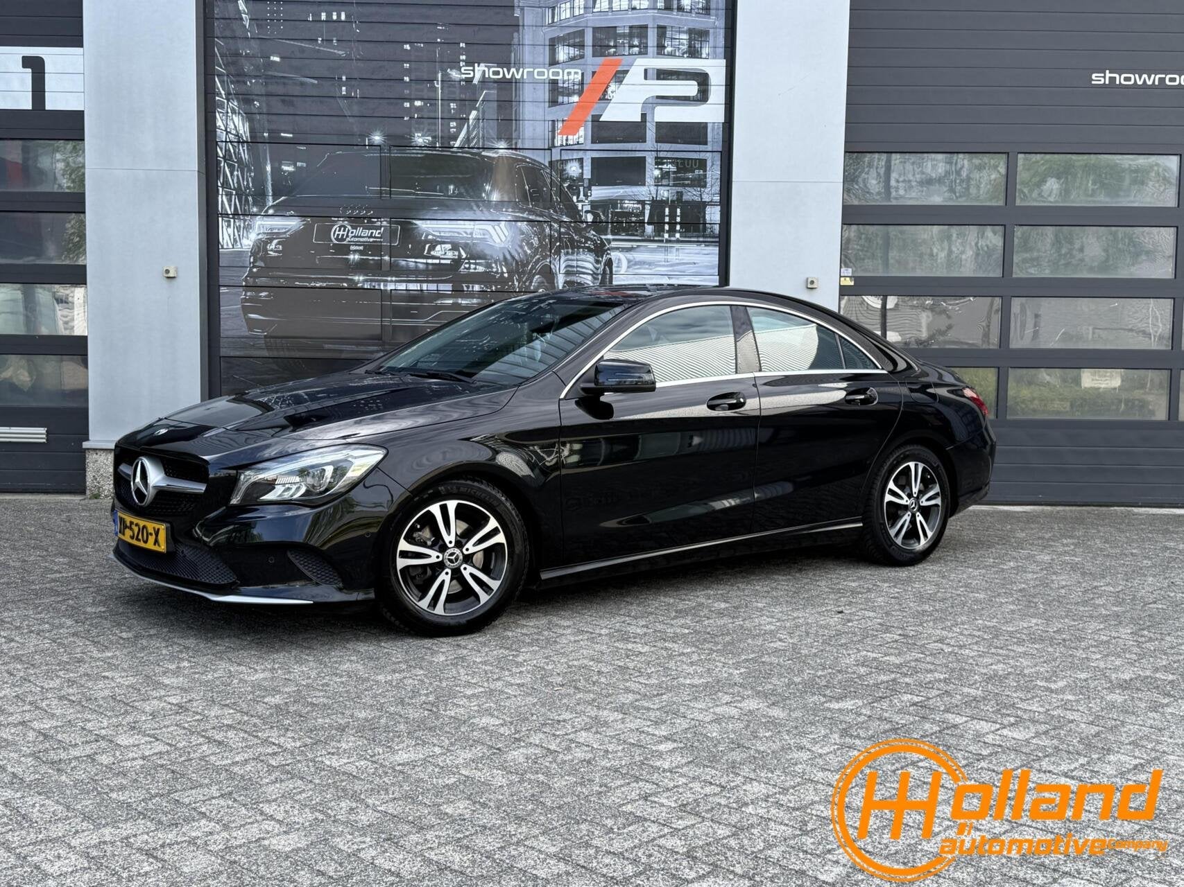 Mercedes CLA-klasse 180 Sport Edition Limited, 122 pk, 4 cilinders, 715 kg, Leder en Stof