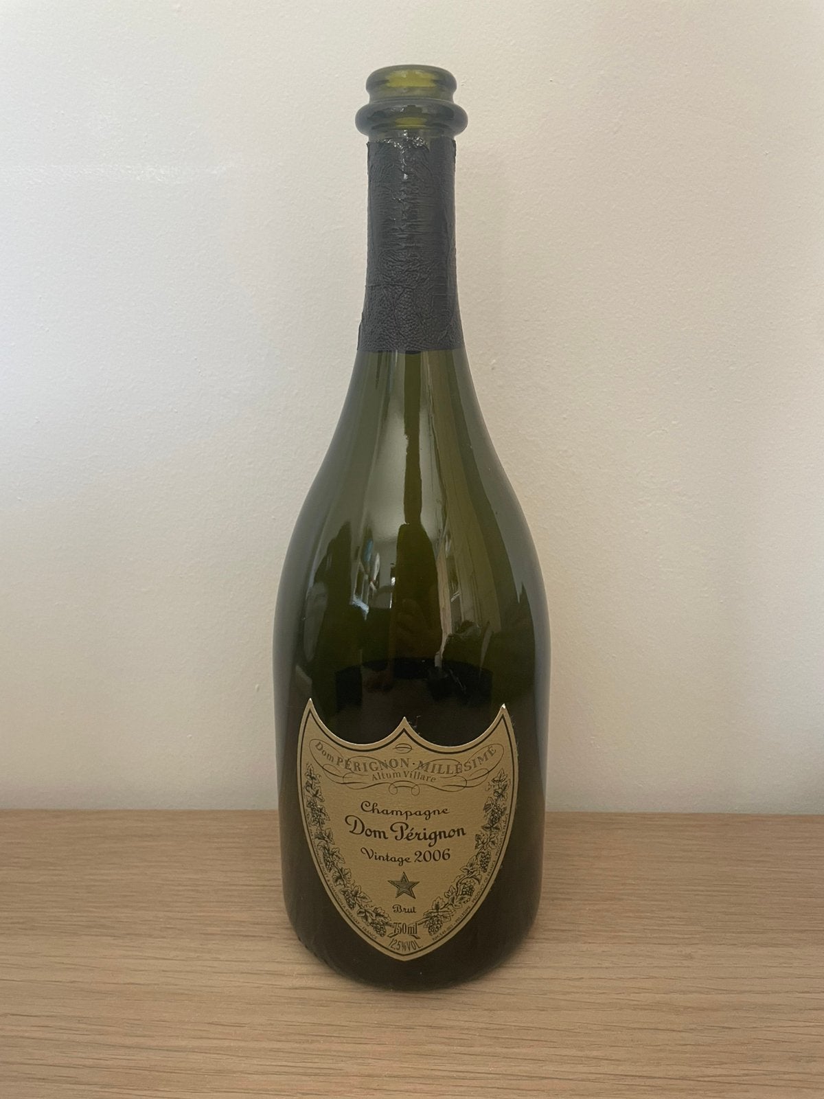 Fles Dom Pérignon, Ophalen, Zo goed als nieuw, Champagne