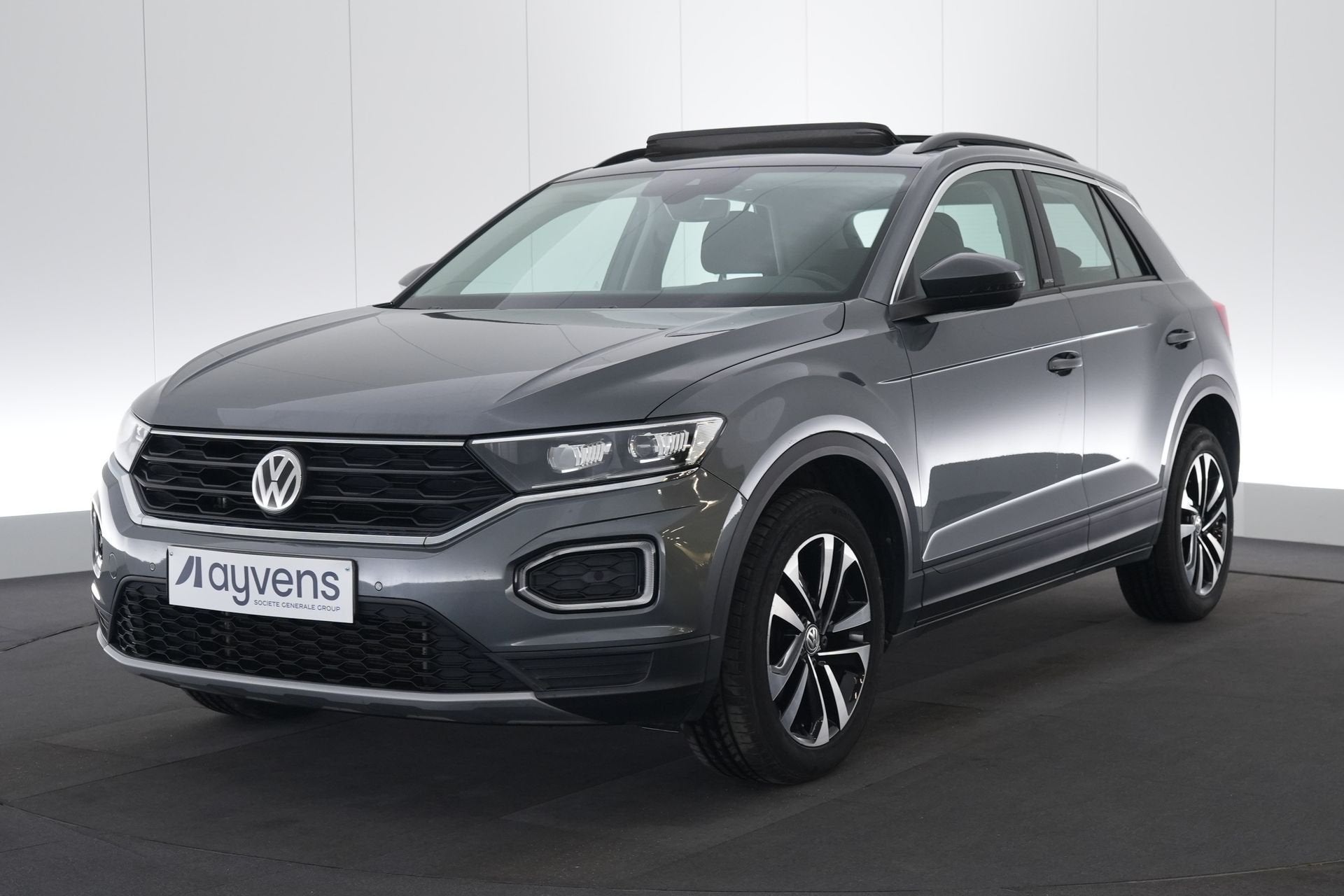(1YFM534) VOLKSWAGEN T-ROC, Autos, Argent ou Gris, Achat, Entreprise, 5 portes