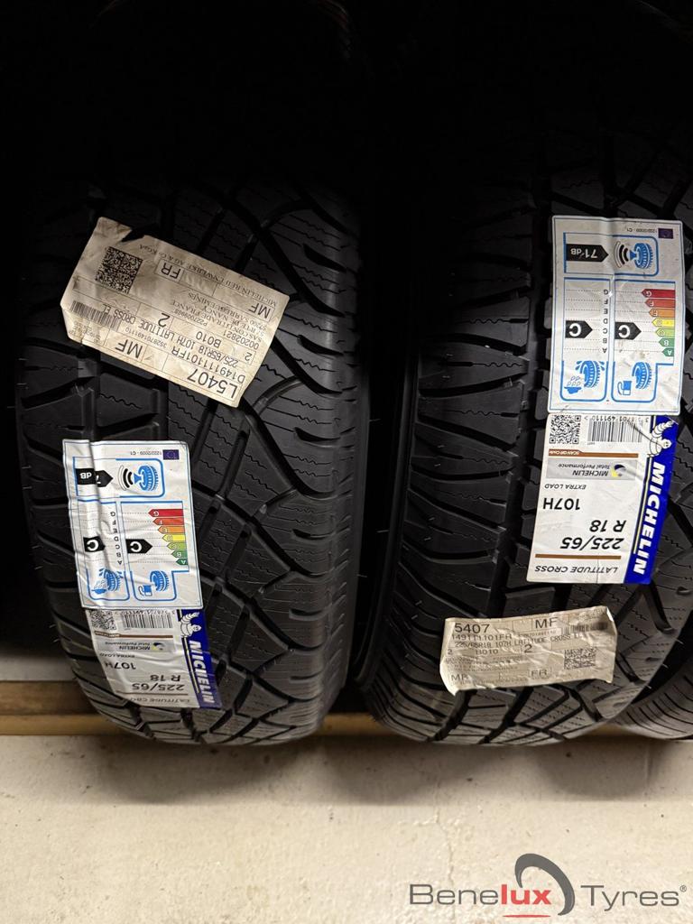 nieuw all-season 225/65R18 107H 225/65 R18 225/65/18 2256518, Autos : Pièces & Accessoires, Pneus & Jantes, Neuf, 4 Saisons, Véhicule de tourisme