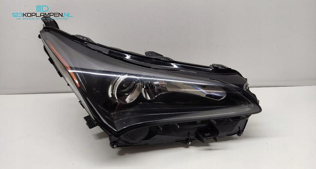 Lexus NX NX200 NX300 Full Led koplamp rechts, Gebruikt, -, -, -