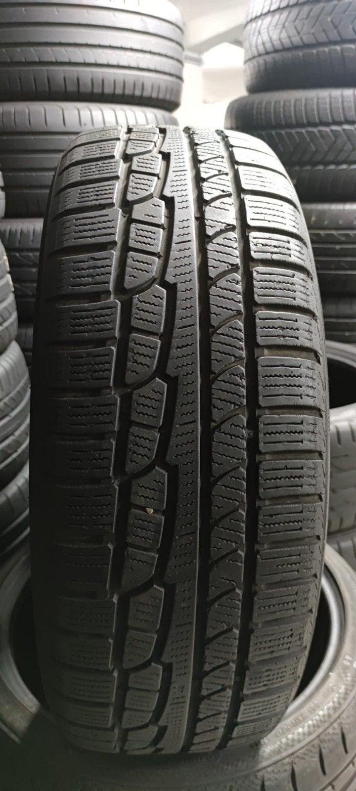 23565r17 235 65 r17 235/65/r17 nokian avec montage, Enlèvement ou Envoi