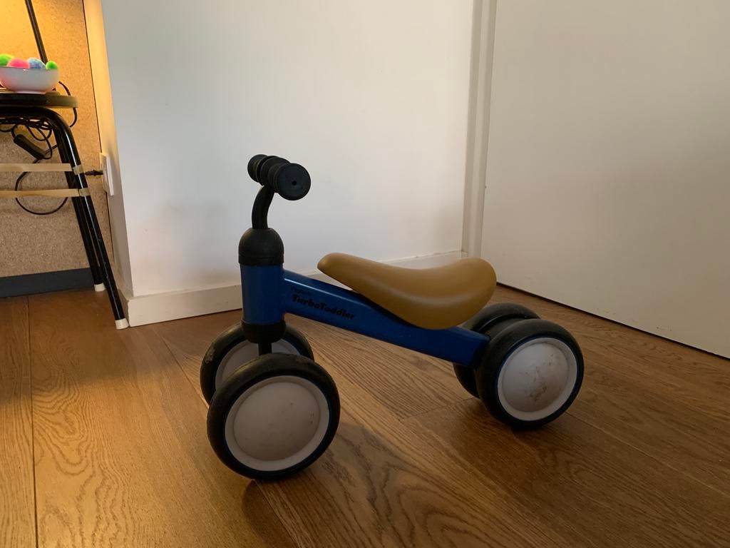 Loopfiets baby, Kinderen en Baby's, Ophalen, Zo goed als nieuw, Loopfiets