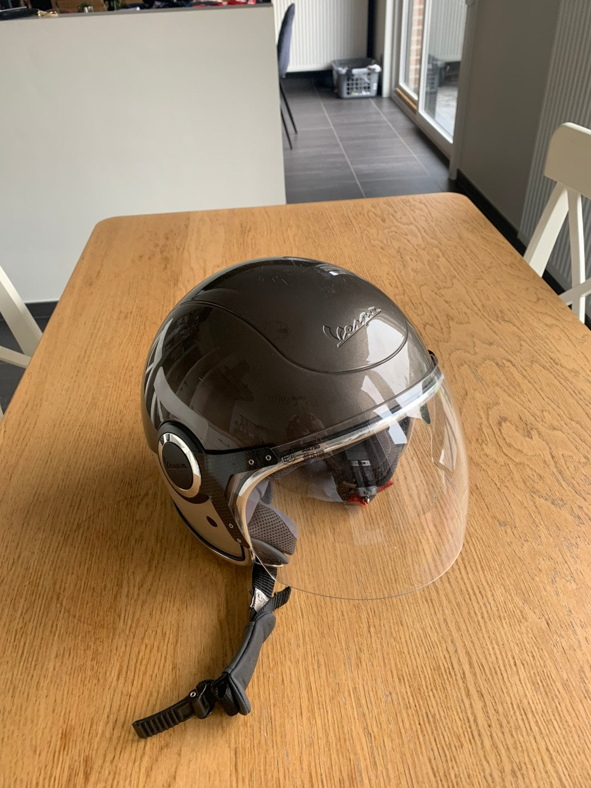 Helm Vespa, Ophalen, Gebruikt