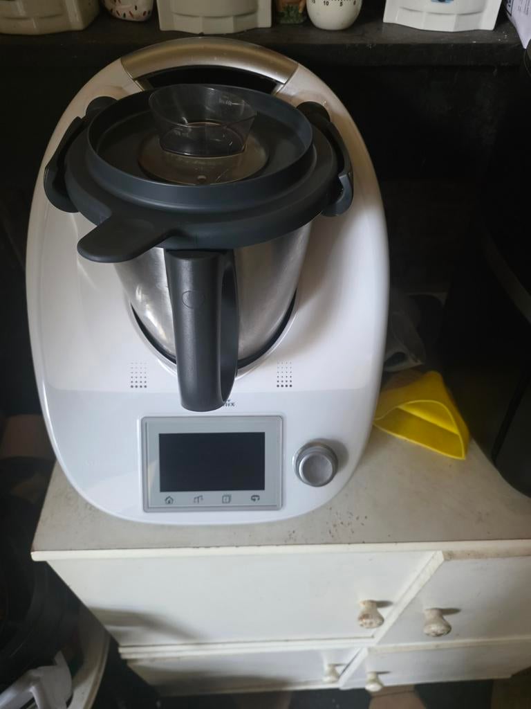 Thermomix, Ophalen, 1 tot 2 liter, 3 snelheden of meer, Zo goed als nieuw