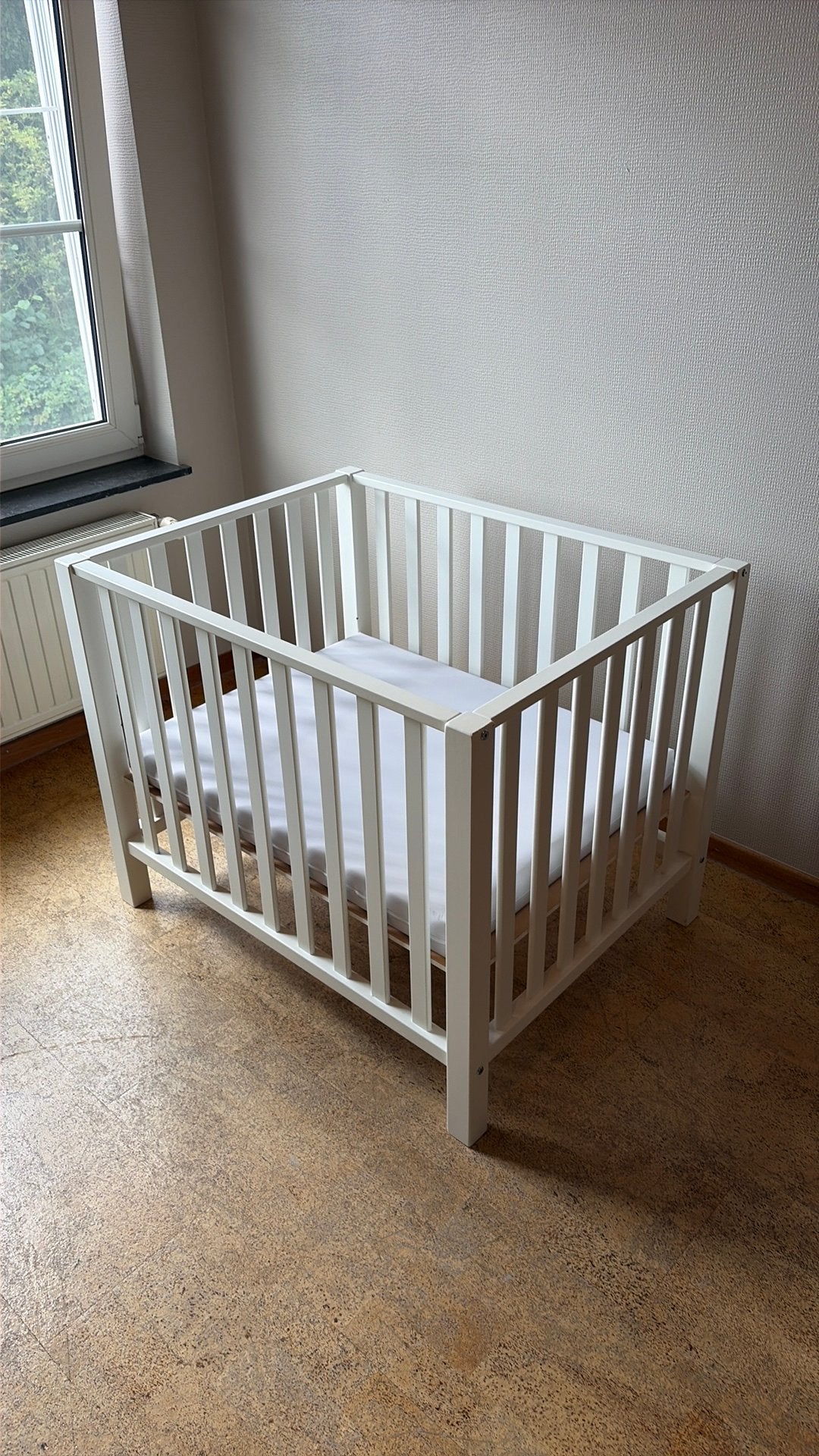 Wit babyparkje, Kinderen en Baby's, Babyparken, Ophalen, Zo goed als nieuw, Rechthoekig, In hoogte verstelbaar