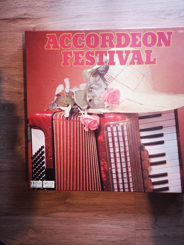 Coffret 8 albums du festival de l'accordéon, Enlèvement ou Envoi