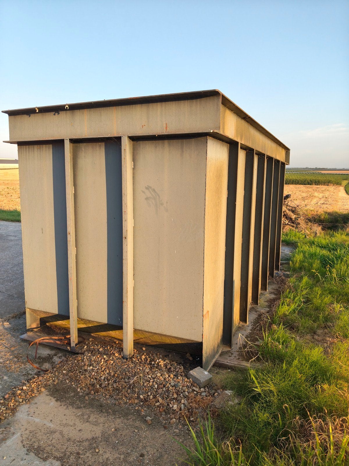 Metalen opslag  watertank, Ophalen
