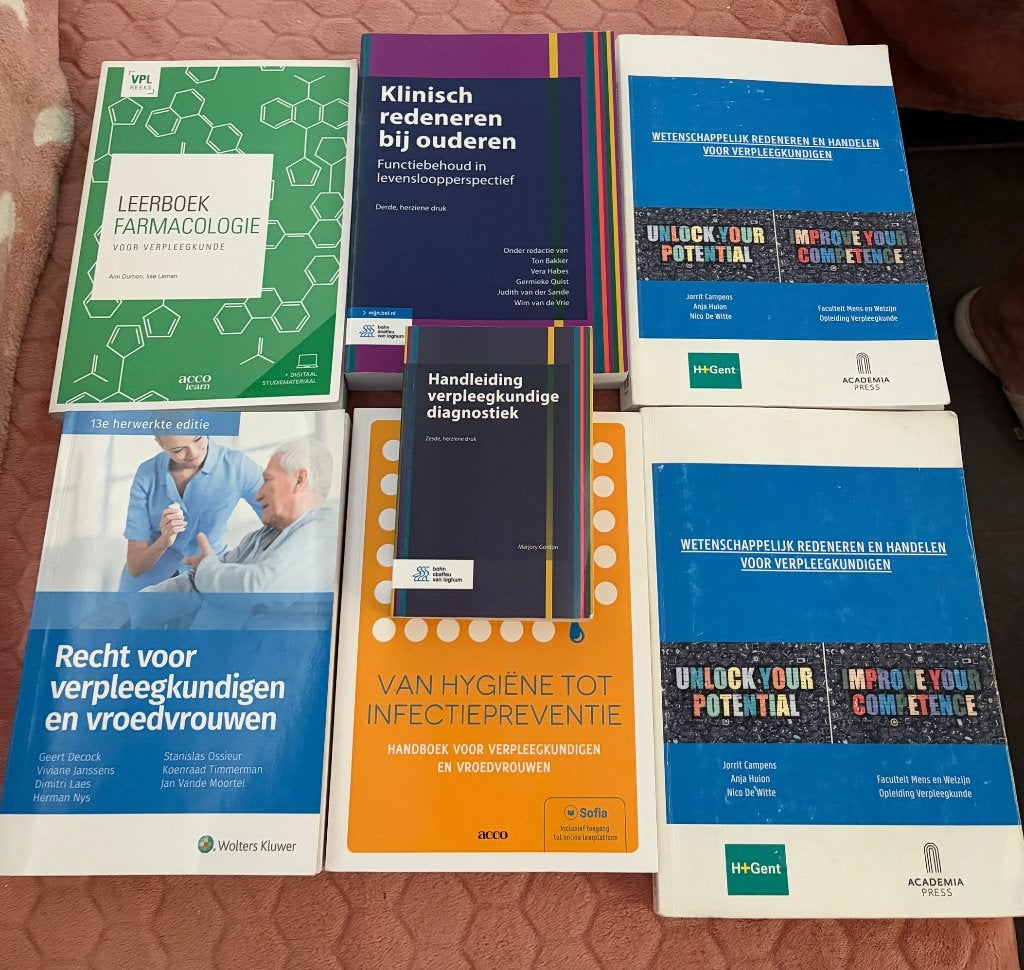 7 boeken bachelor verpleegkunde, Boeken, Ophalen, Gelezen, Hogeschool, Diverse auteurs