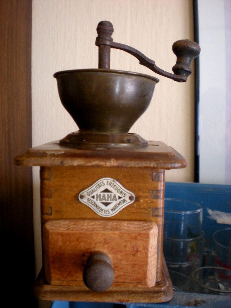 Moulin à café ancien Nr 2 (petit format)  HAHA, Enlèvement ou Envoi