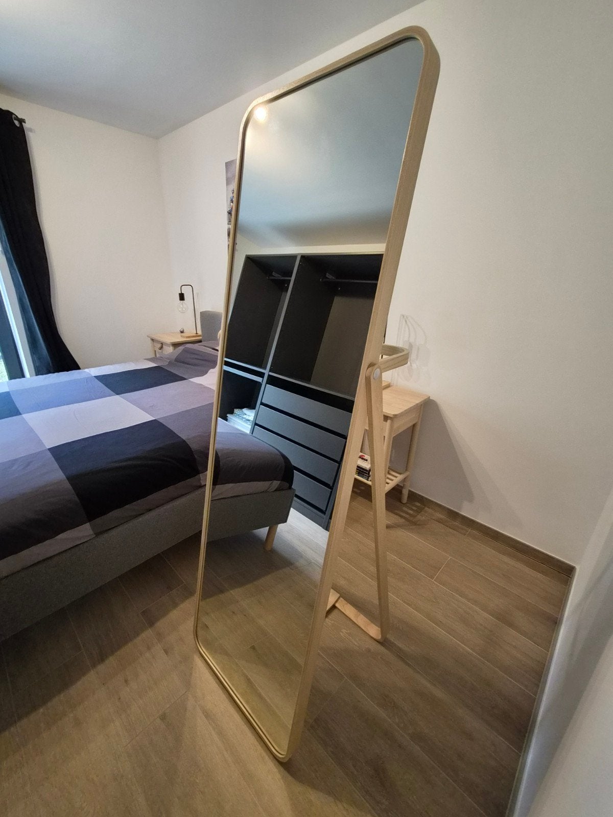Grand miroir, Enlèvement