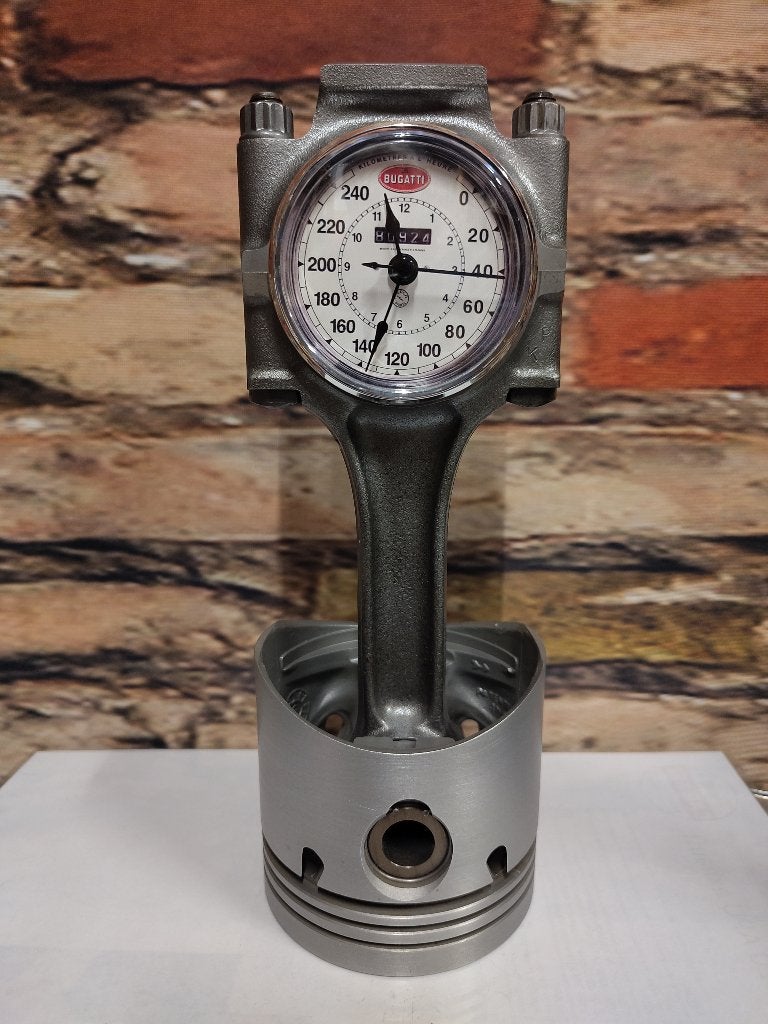 klok Bugatti Ford Mustang Rolls Royce Volksagen piston etc, Enlèvement ou Envoi, Horloge de table, Fait main, Analogique