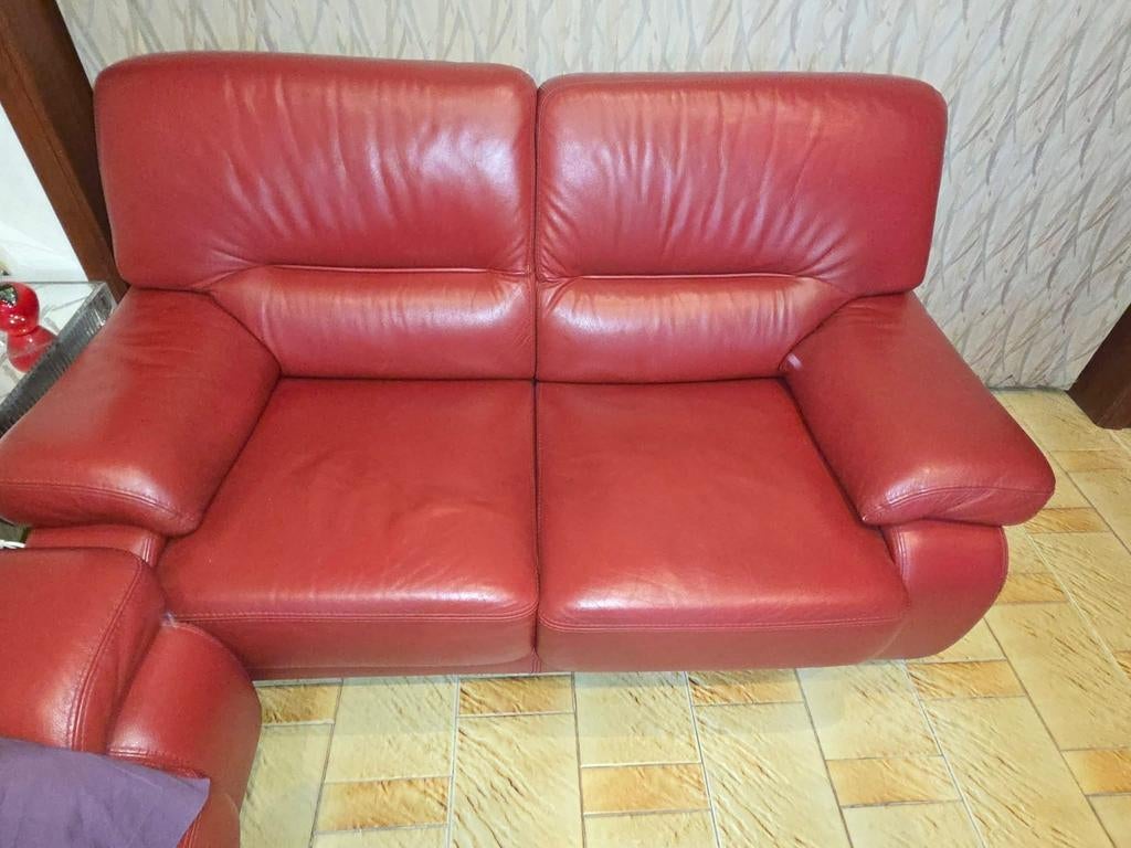 Capané salon a vendre rouge, Maison & Meubles, Canapés | Salons, Comme neuf, Trois personnes, Cuir, Enlèvement