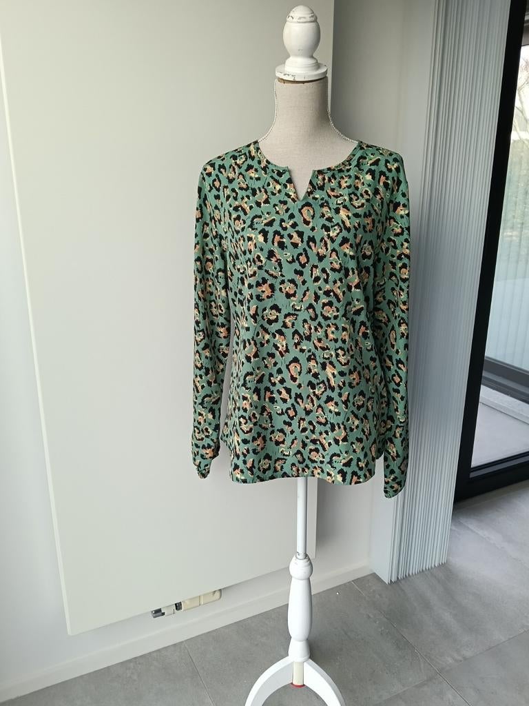 Leopard print green shirt, Ophalen of Verzenden, Nieuw, Maat 42/44 (L)