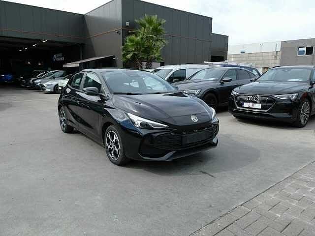 MG MG3 1.5 i 115pk Comfort Luxe Camera '25 16000km (96410), Auto's, Zwart, Bedrijf, 83 kW, 999 cc