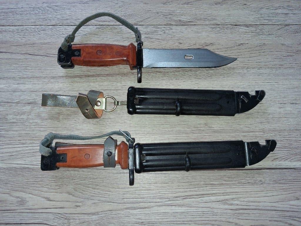 Baïonnettes AKM-2 DDR, Collections, Enlèvement, Armée de terre, Couteau ou Poignard