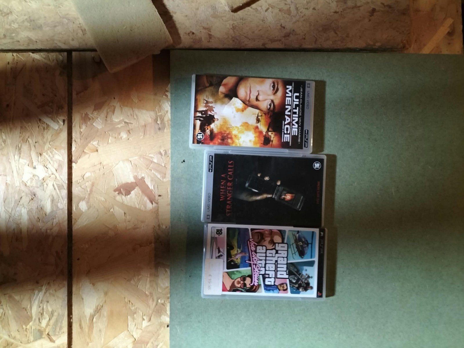 lot 3 psp spellen en 32 Dvd, Cd's en Dvd's, Alle leeftijden, Ophalen, Gebruikt