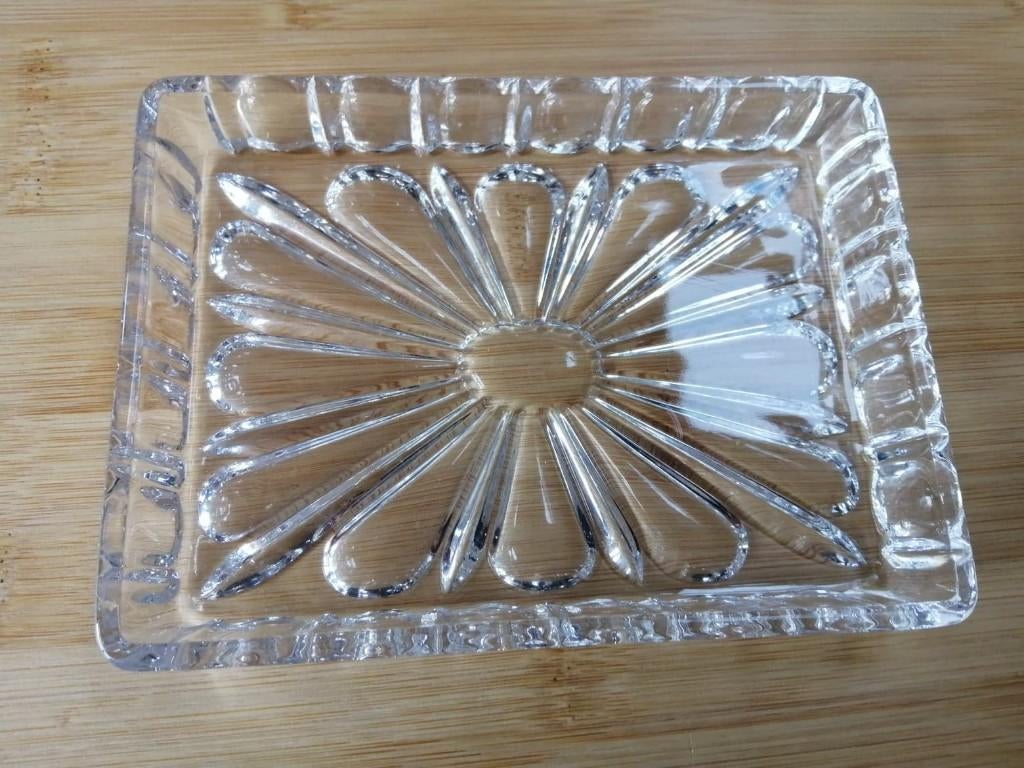 plat rectangulaire en cristal, Enlèvement