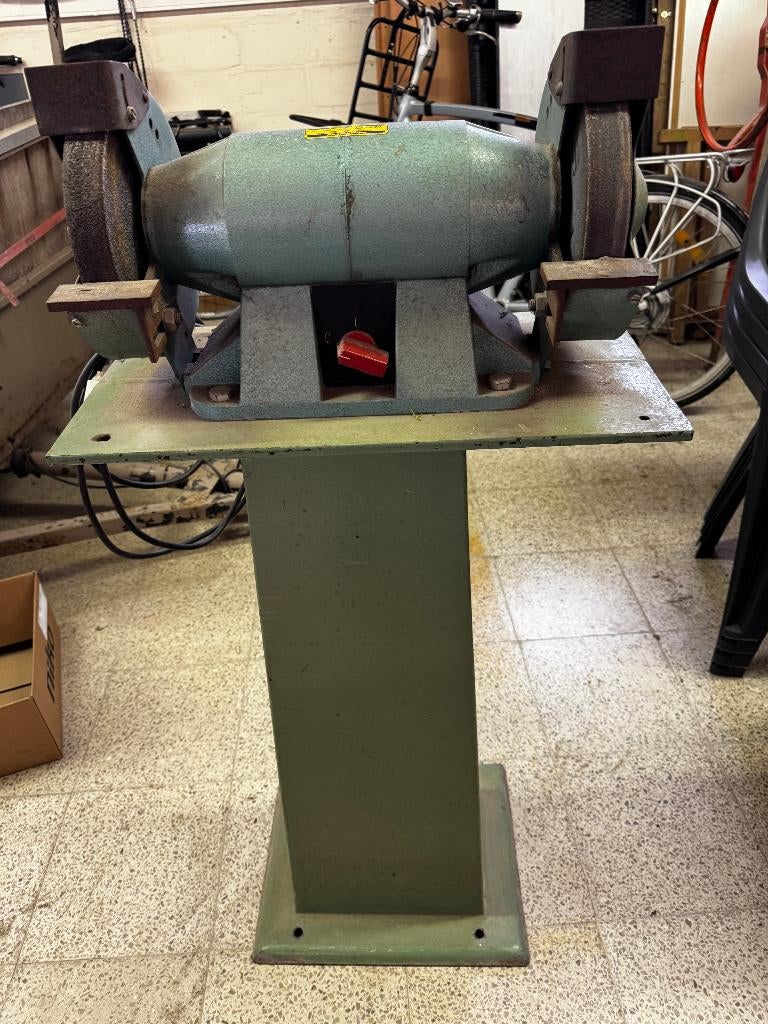 Slijpsteen   3F, Doe-het-zelf en Bouw, Ophalen, Gebruikt, 700 tot 1000 watt, Werkbankslijpmachine