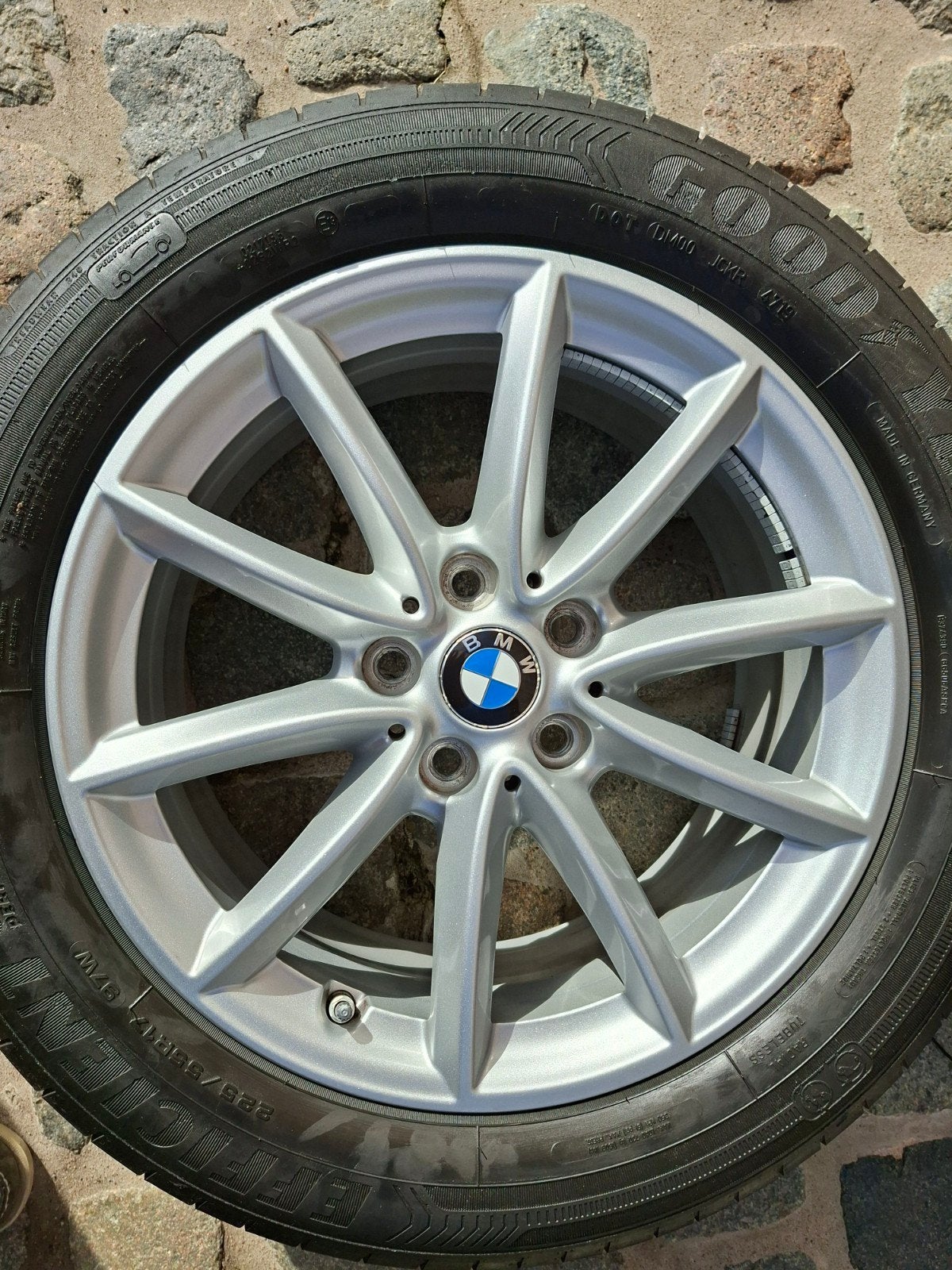 1 jante bmw 560 spoke v parfait état avec pneu 225 55 17, Enlèvement, Jante(s)