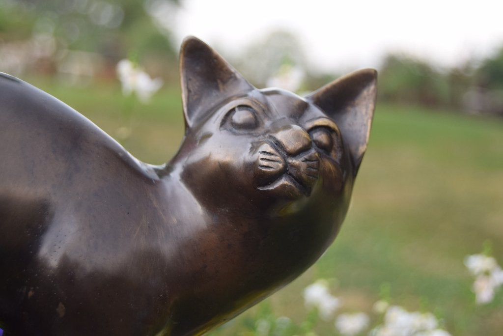 STATUE D'UN CHAT EN BRONZE SIGNE SUR SOCLE, Antiquités & Art, Enlèvement ou Envoi, Bronze