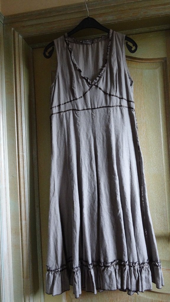 ROBE « CASSIS » 100% LIN, Taille 38/40 (M), Cassis Collection, Enlèvement ou Envoi, Beige
