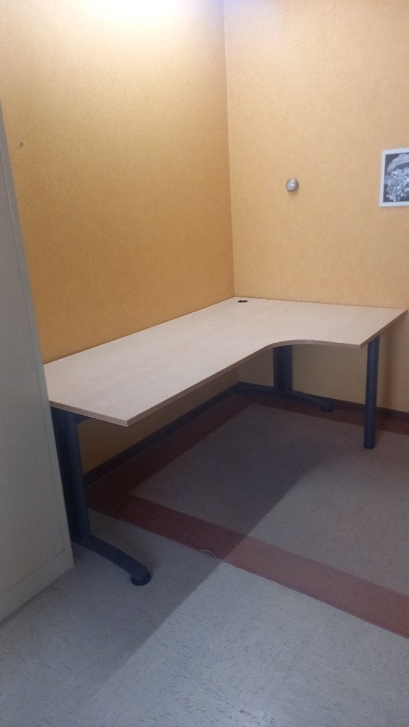 bureautafel, Huis en Inrichting, Ophalen, Kabelgoot, Hoekbureau, Zo goed als nieuw