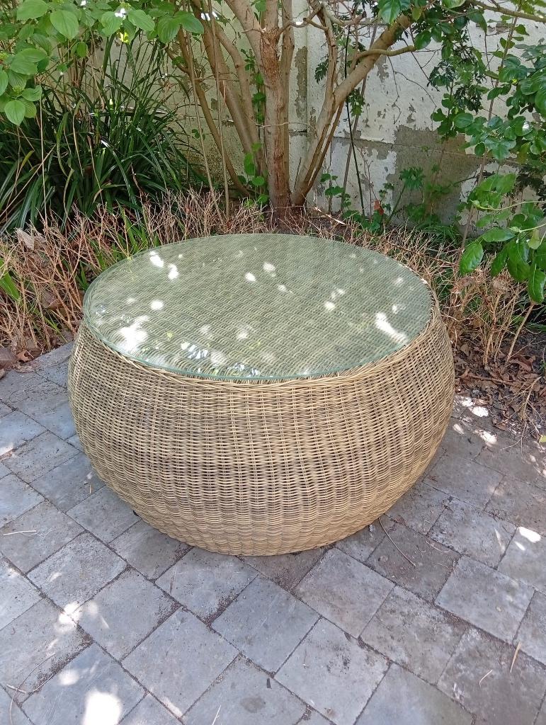 Lage ronde tafel in riet, Overige materialen, Rond, Zo goed als nieuw, 75 cm of meer
