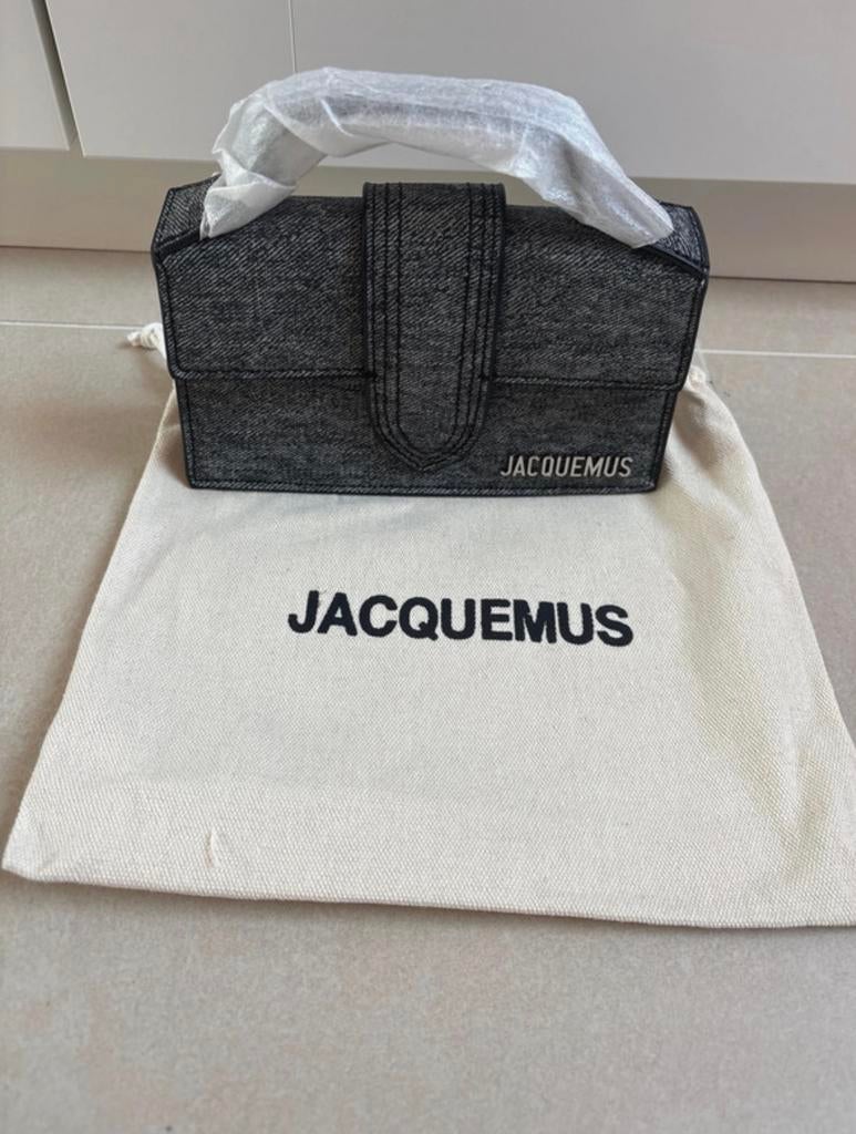 Mini Jacquemus, Handtassen en Accessoires, Verzenden, Zo goed als nieuw