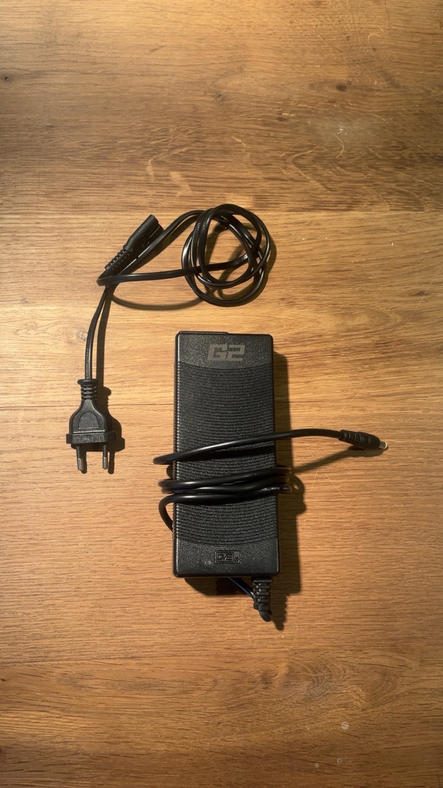 kukirin g2 oplader, Hobby & Loisirs créatifs, Enlèvement, Comme neuf