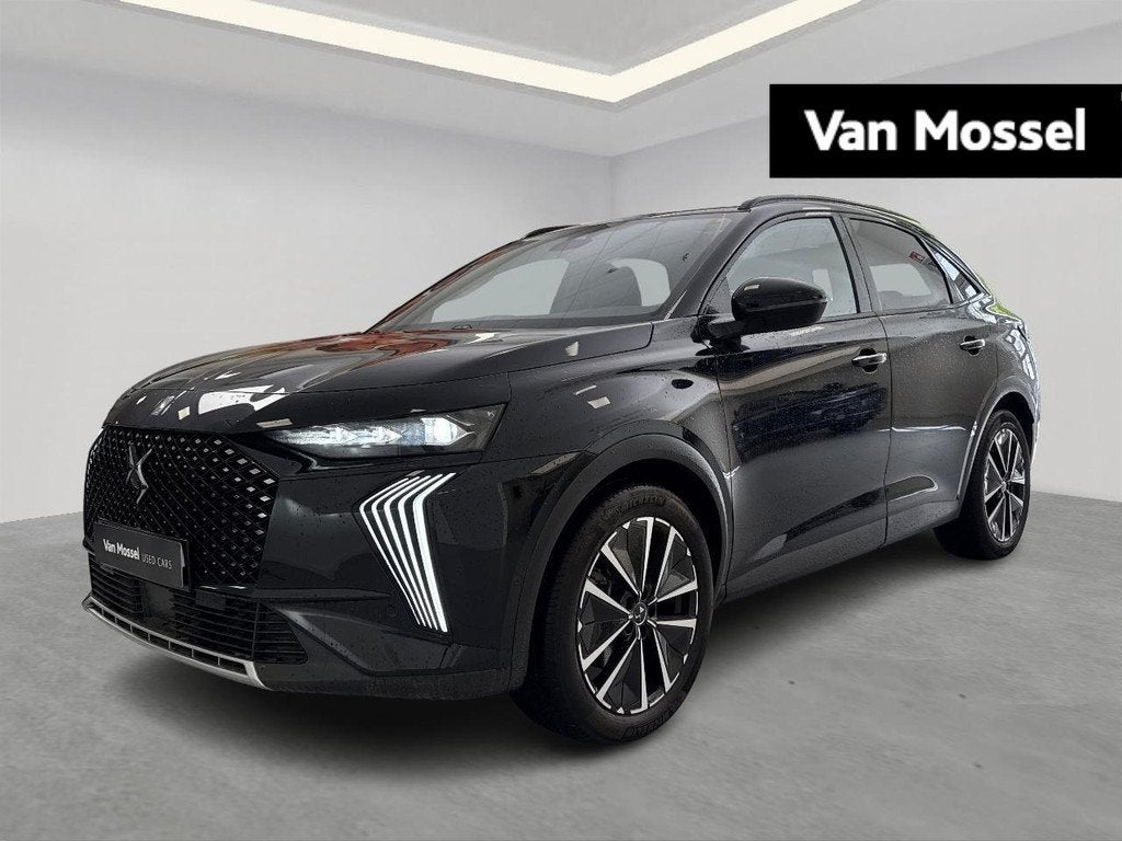 DS DS 7 Plug-in Hydrid AWD 300 RIVOLI, Auto's, DS, Automaat, Gebruikt, 1600 cc, Zwart