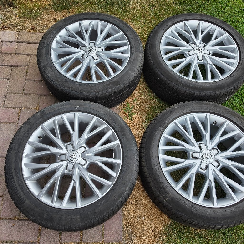 PNEUS HIVER TOYOTA C-HR OU AUTRES  CONTINENTAL ALU 18", Autos : Pièces & Accessoires, Pneus & Jantes, Pneus hiver, Véhicule de tourisme