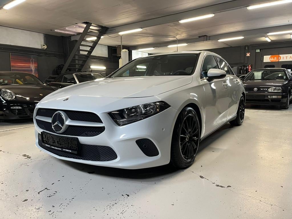 MERCEDES CLASSE A180 **BUSINESS SOLUTION**12MOIS DE GARANTIE, Classe A, Achat, Euro 6, Entretenue par le concessionnaire