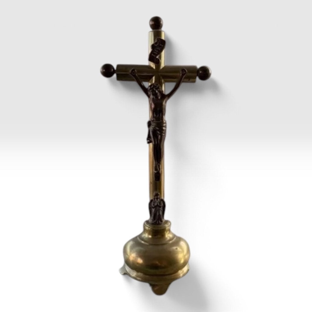 Crucifix bronze, Enlèvement