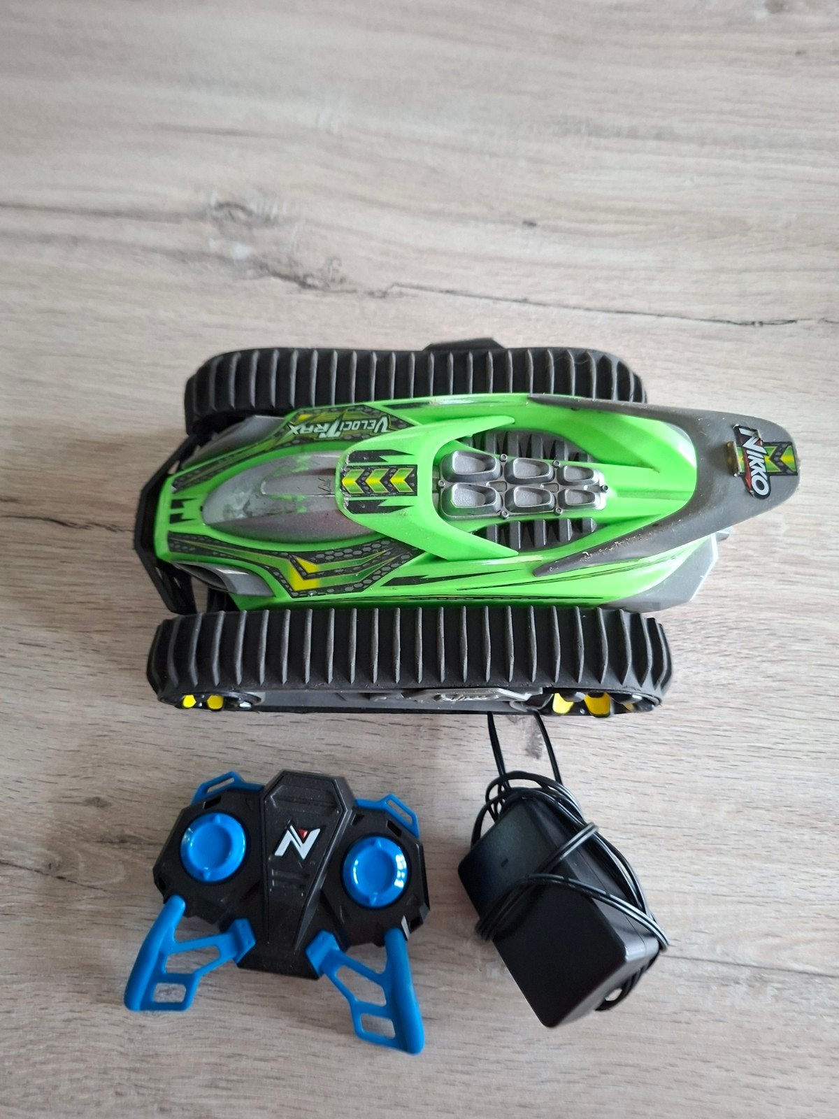 Nikko RC VelociTrax, Enlèvement, Utilisé