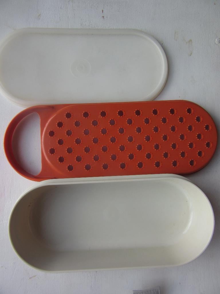 Tupperware rasp met doos en deksel/ Nieuw, Huis en Inrichting, Ophalen of Verzenden, Nieuw