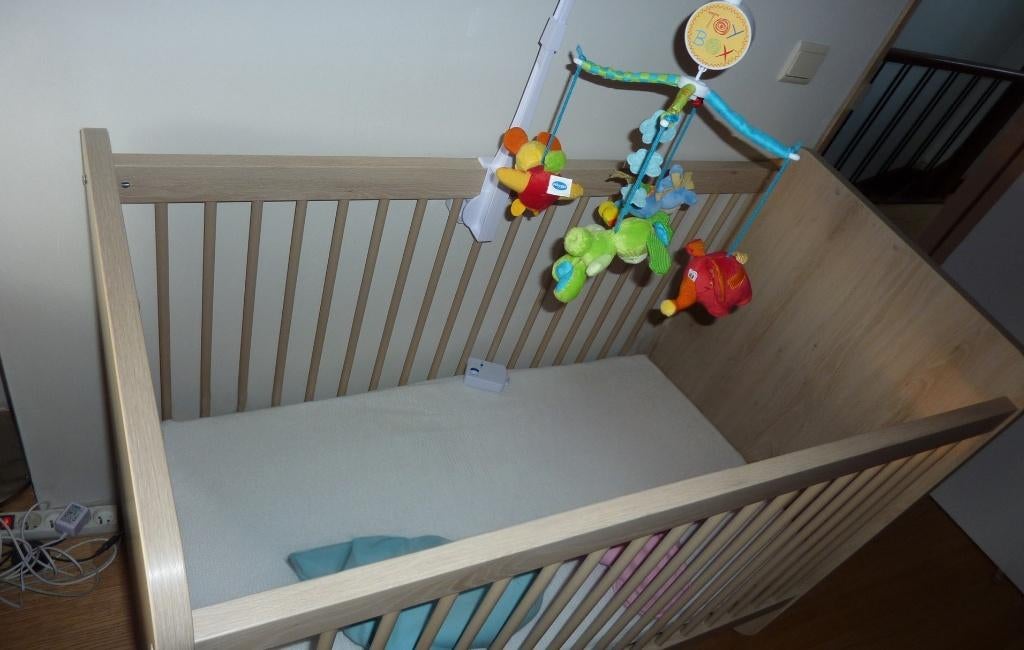 Baby Bed / kinderbed van Dreamland, Ophalen, Zo goed als nieuw, Minder dan 140 cm, Minder dan 70 cm