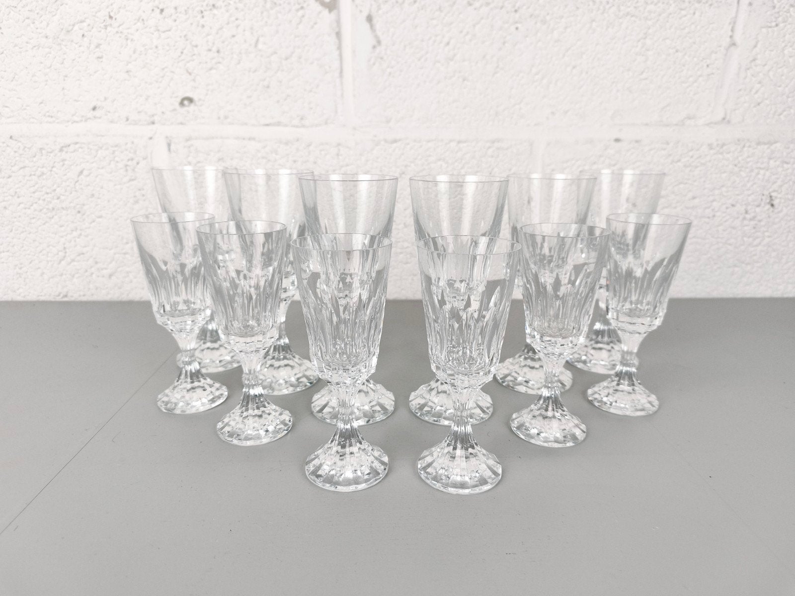12 Baccarat Assas glazen, Antiquités & Art, Enlèvement ou Envoi