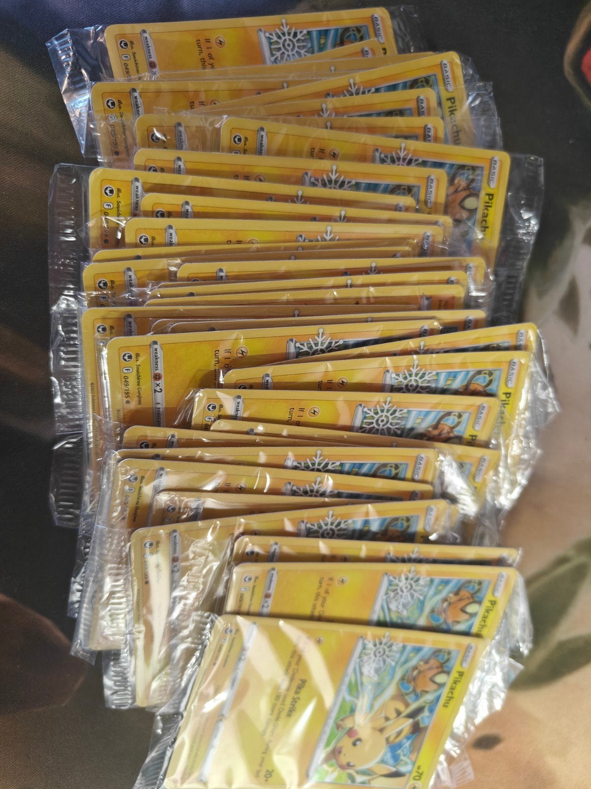 Pokémon Snowflake Pikachu 2023 scellé, Hobby & Loisirs créatifs, Jeux de cartes à collectionner | Pokémon, Enlèvement ou Envoi