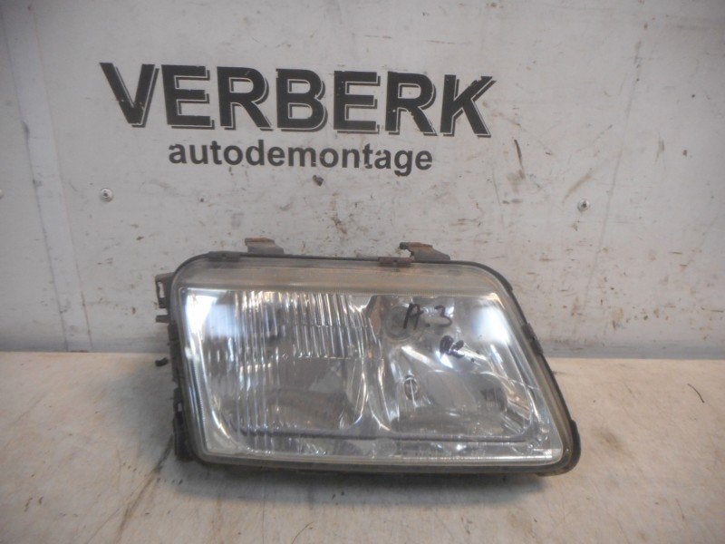 KOPLAMP RECHTS Audi A3 (8L1) (01-1996/05-2003), Auto-onderdelen, Gebruikt, Audi, Rixbecker Straße 75
59552  Lippstadt, DE, Info@forvia.com