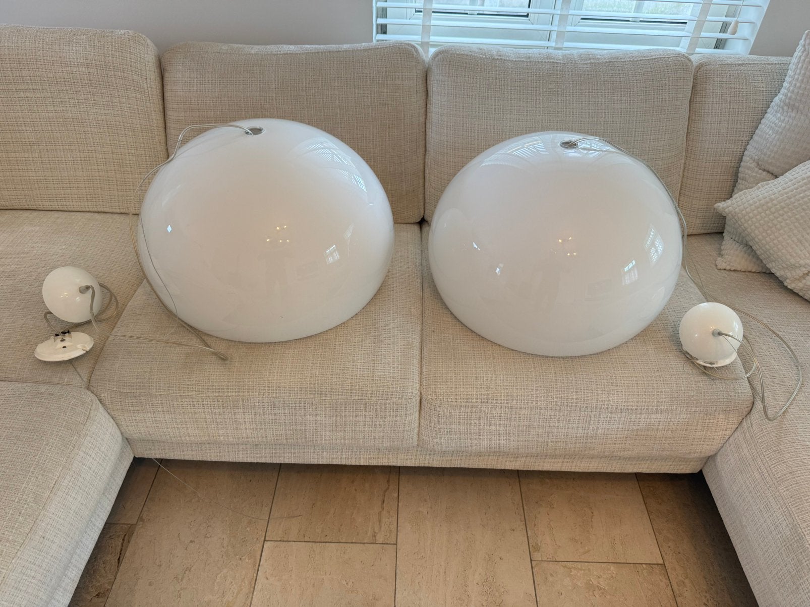 Twee  Kartell fl/y hanglamp wit, Enlèvement, Comme neuf