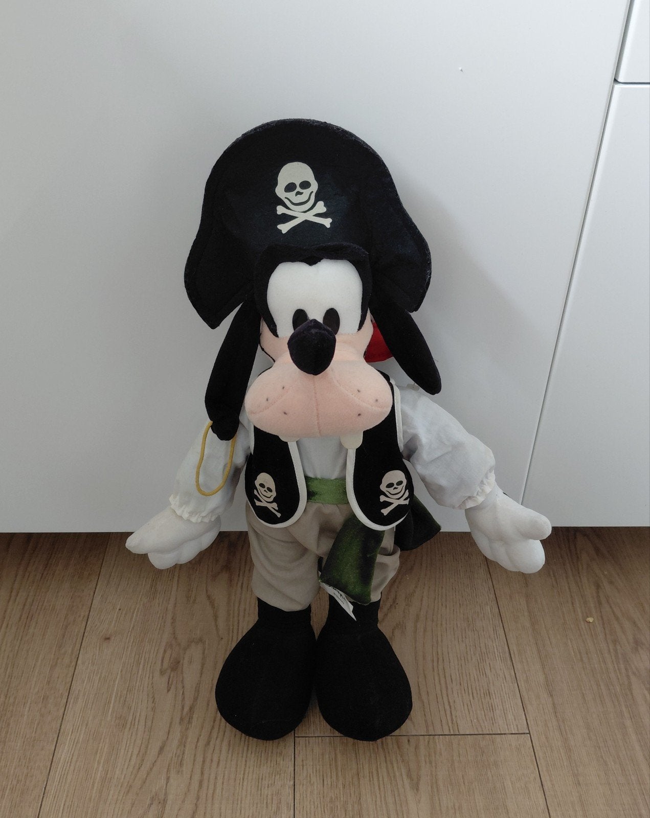 Peluche Dingo (Goofy) pirate Disneyland Paris officielle, Neuf, Disney, Enlèvement ou Envoi, Moyen (20 à 80 cm)