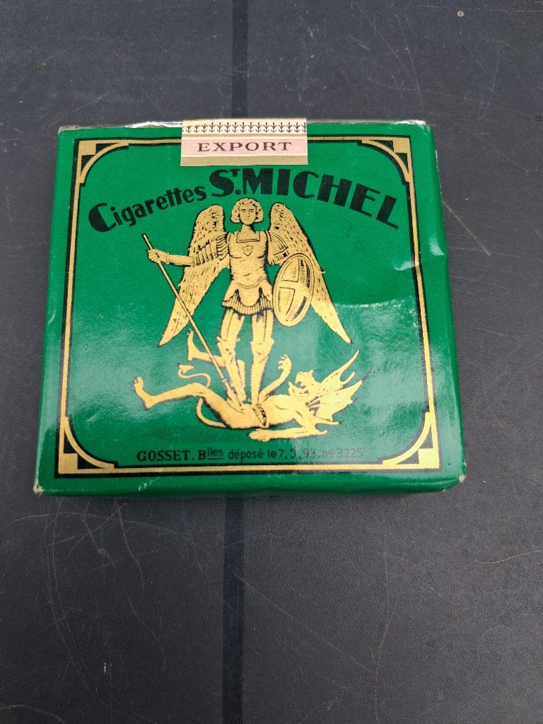 Ancien paquet de cigarettes ST MICHEL EXPORT... pneu fiscal, Enlèvement ou Envoi, Comme neuf, Panneau publicitaire