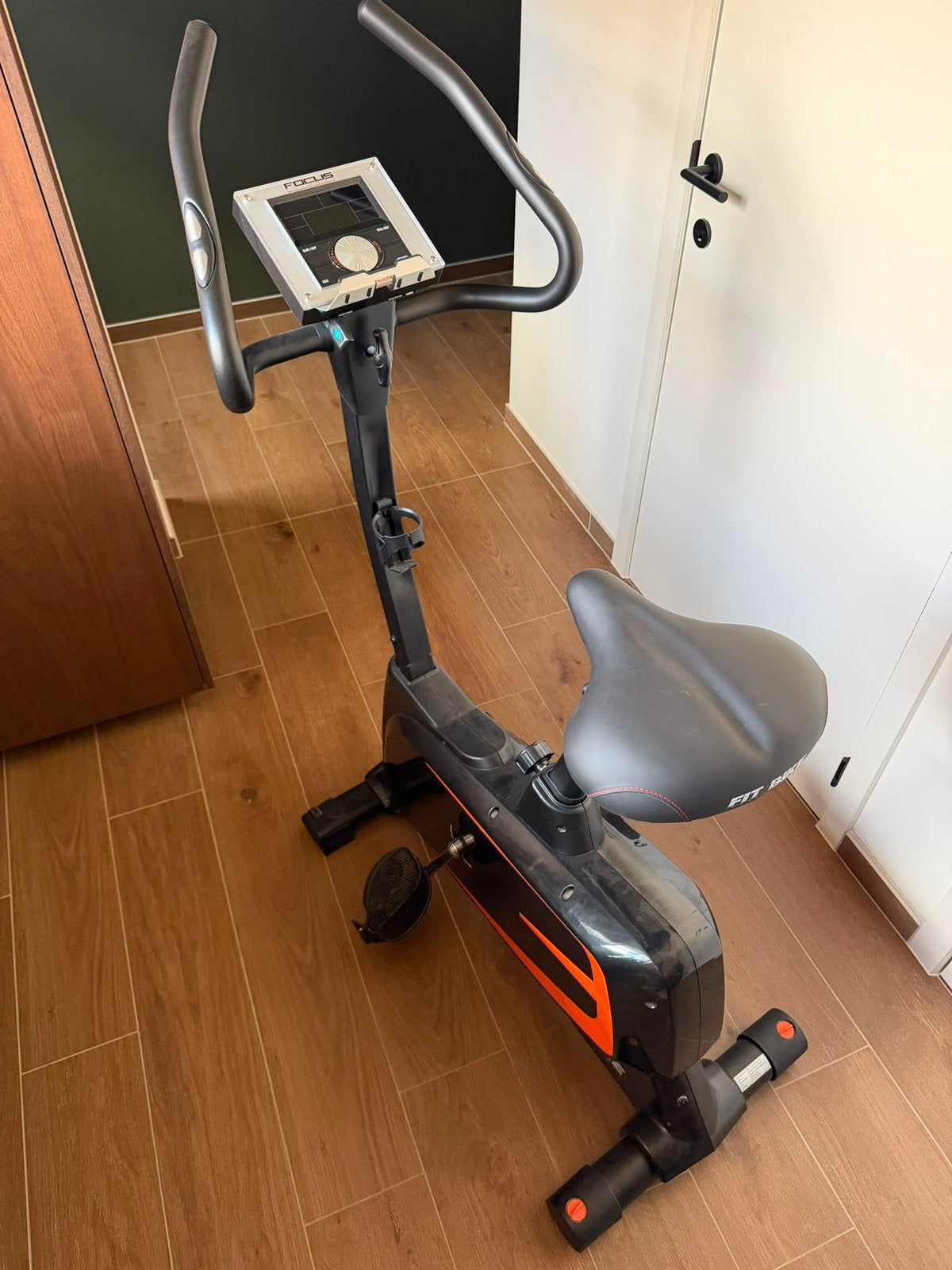 Hometrainer, Ophalen, Zo goed als nieuw, Hometrainer