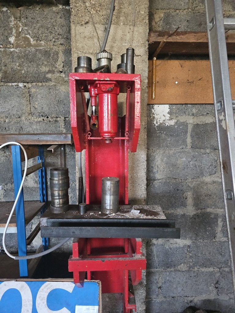 Presse hydraulique, Enlèvement, Utilisé